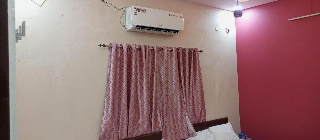 Bed and Breakfast Aashirwad Residency Ujjain Exterior foto
