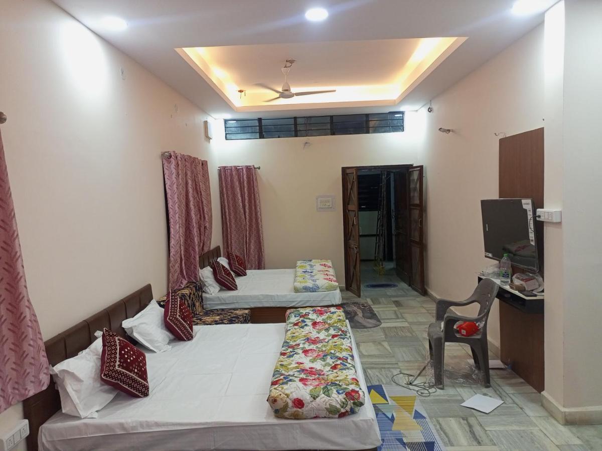 Bed and Breakfast Aashirwad Residency Ujjain Exterior foto