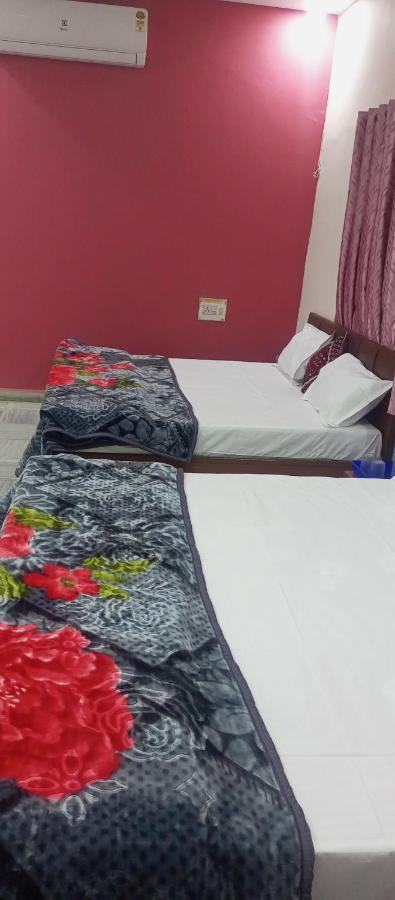 Bed and Breakfast Aashirwad Residency Ujjain Exterior foto