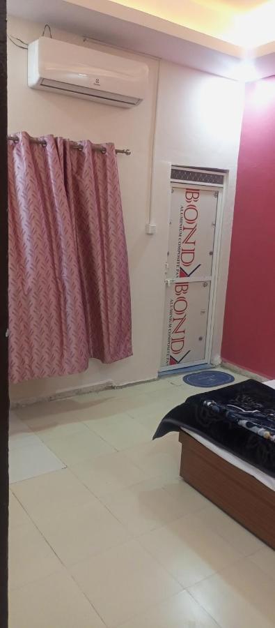 Bed and Breakfast Aashirwad Residency Ujjain Exterior foto