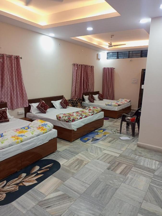 Bed and Breakfast Aashirwad Residency Ujjain Exterior foto