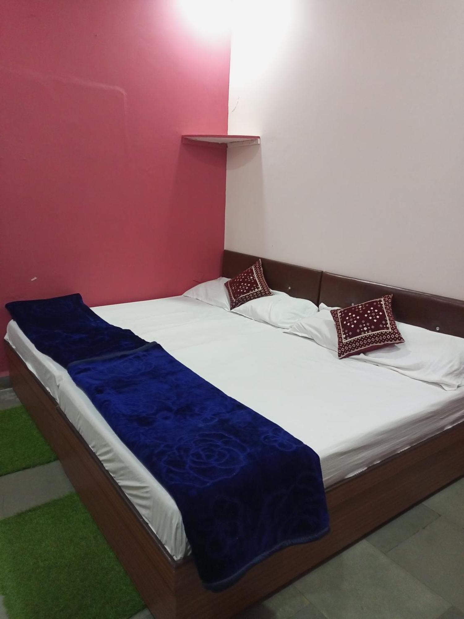 Bed and Breakfast Aashirwad Residency Ujjain Exterior foto