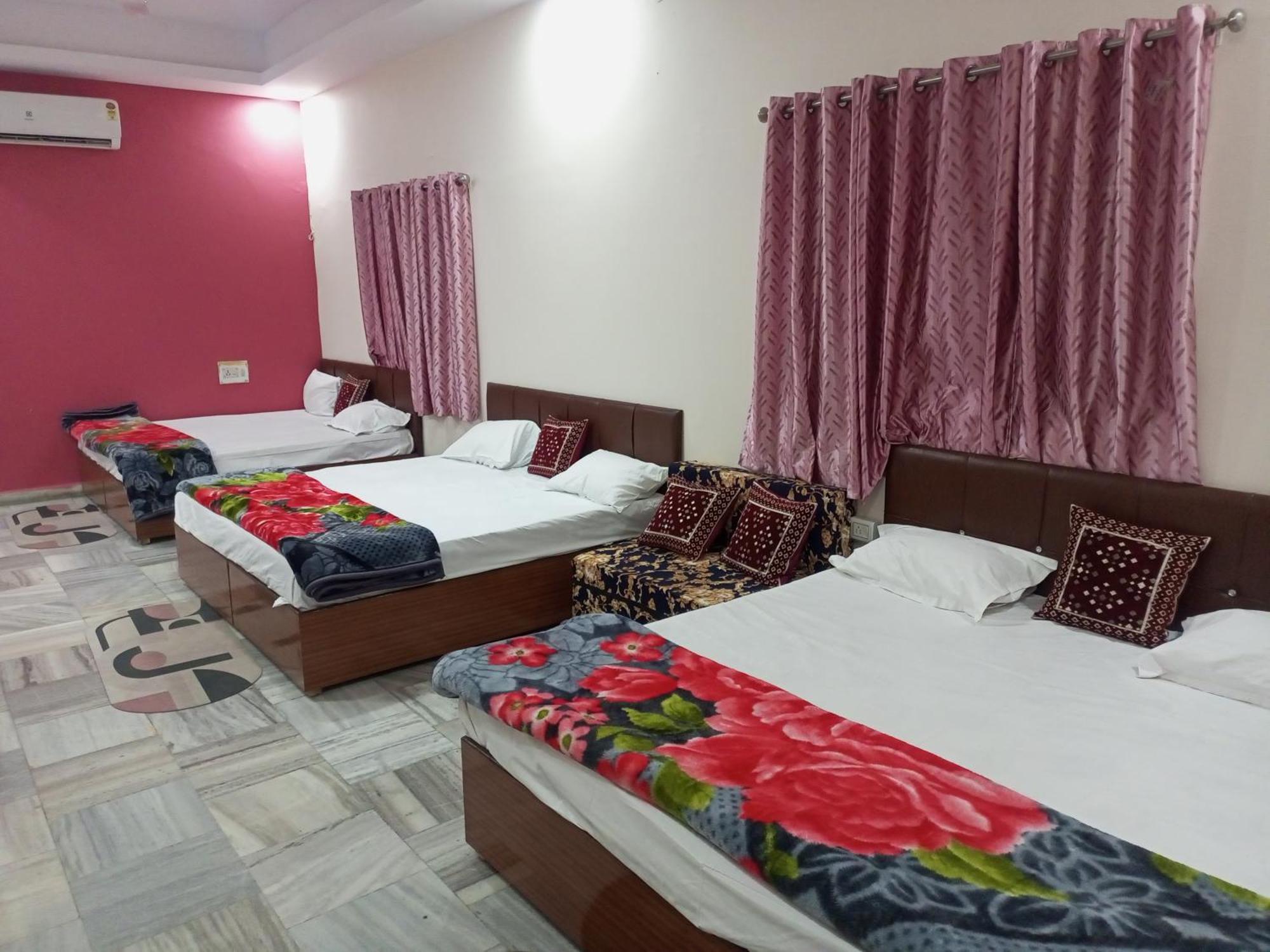 Bed and Breakfast Aashirwad Residency Ujjain Exterior foto