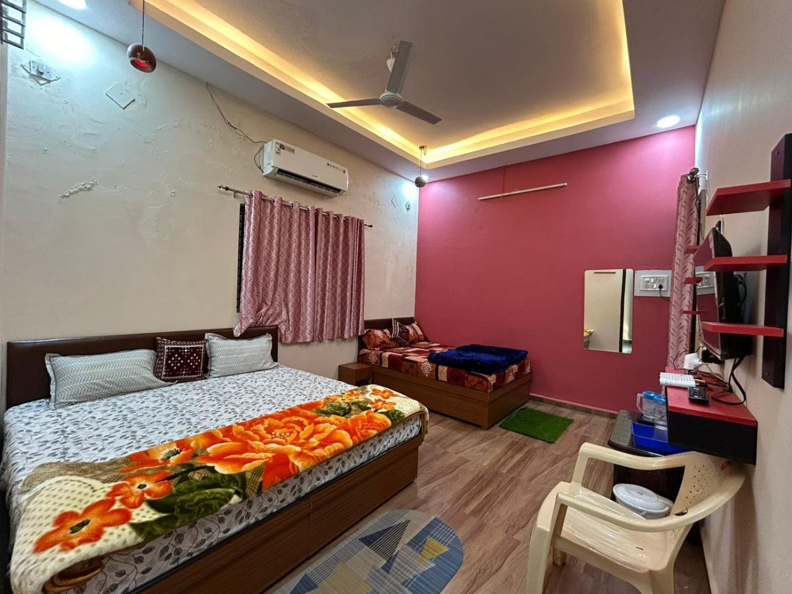 Bed and Breakfast Aashirwad Residency Ujjain Habitación foto