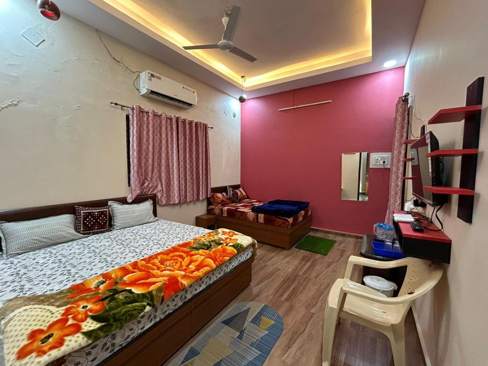 Bed and Breakfast Aashirwad Residency Ujjain Habitación foto